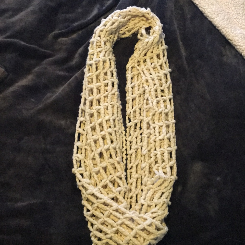 Fishnet infinity scarf